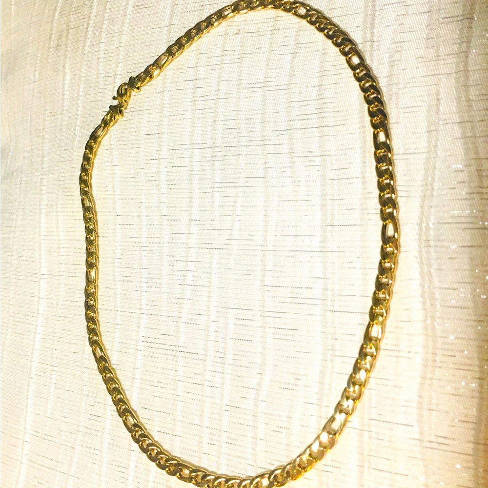 18 karat authentic gold chain 17 inches